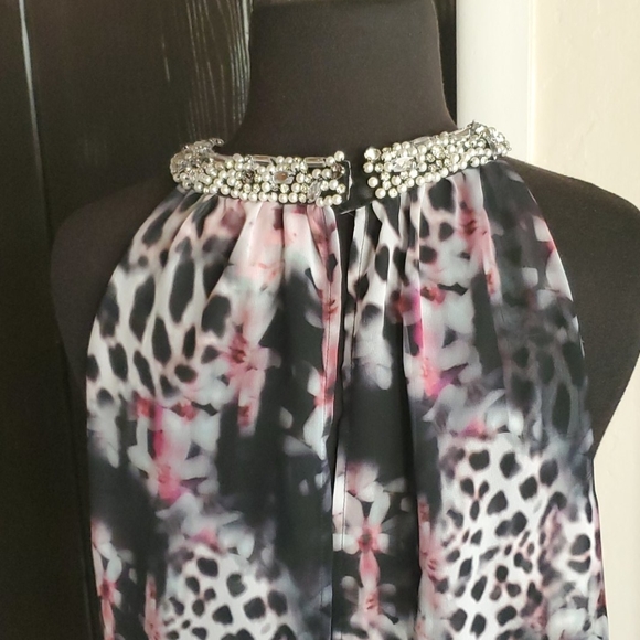 Jennifer Lopez shirt - Picture 4 of 7